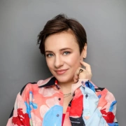 Тутта Ларсен 
